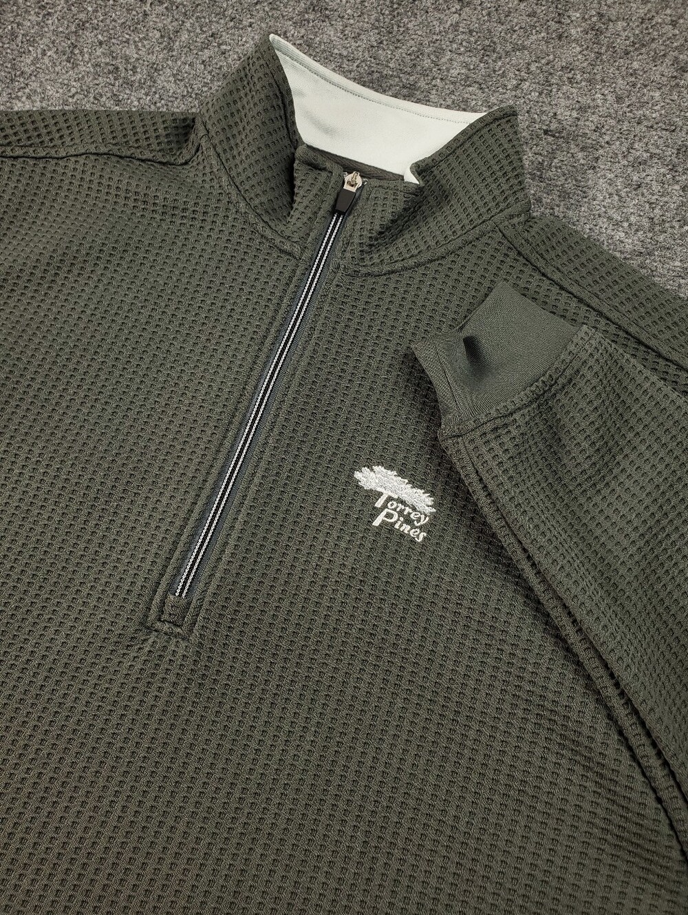 Straight Down Quarter Zip Golf Pullover Medium Waffle Knit Torrey Pines Gray
